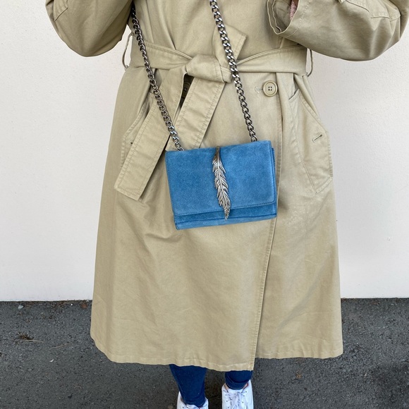 Zara feather-clasp suede crossbody bag - Picture 2 of 3